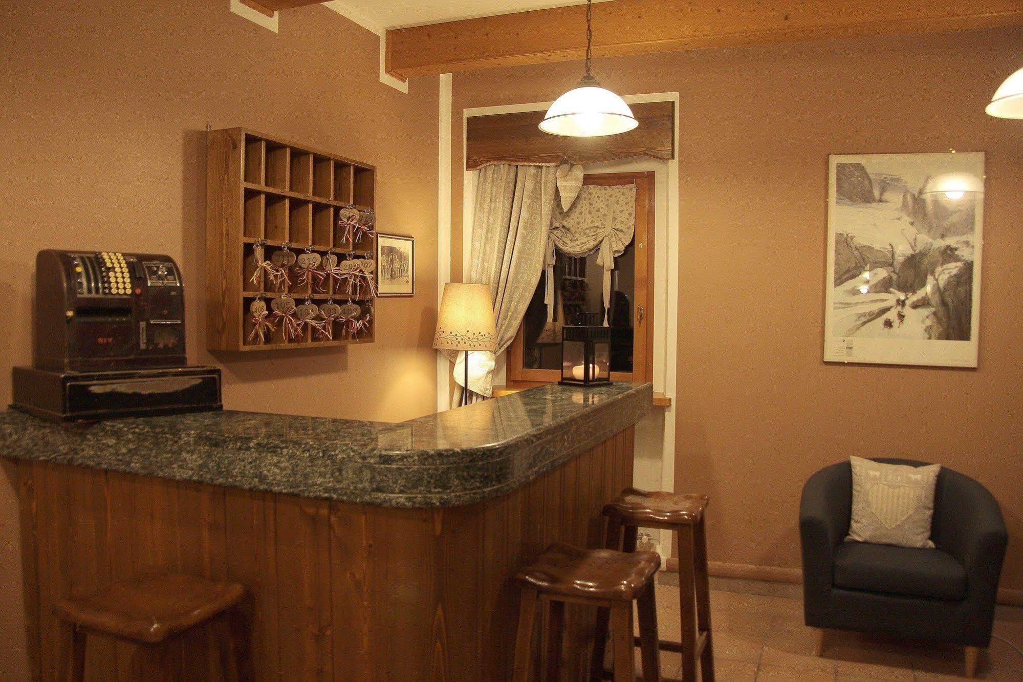 Mont Velan & Restaurant 2* Saint-Oyen